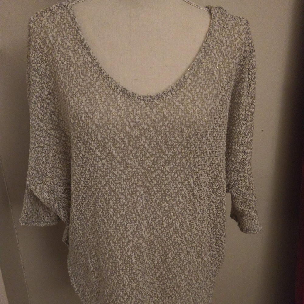 Jessica Simpson Scoop neck top